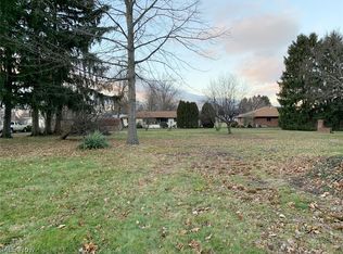 E Highland Ave, Wooster, OH 44691