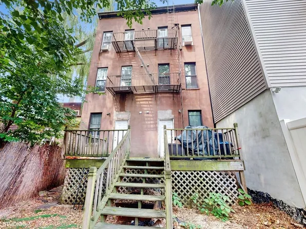 244 Webster Avenue image 24 of 25