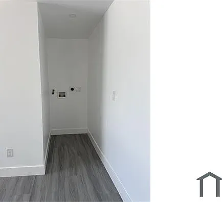 720 E 48th St — Photo 9