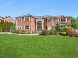 5 Francesca Ct, East Hanover Twp., NJ 07936