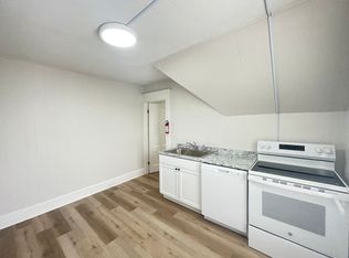 475 Manchester St UNIT 2, Manchester, NH 03103