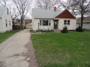 101 Wheelock Pkwy W, Saint Paul, MN 55117