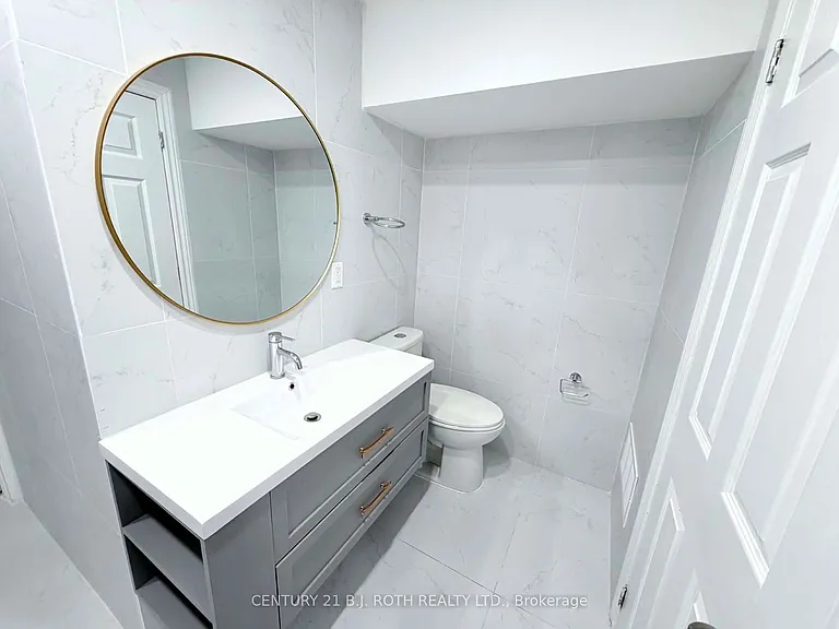 10 Sanford Cres — Photo 9