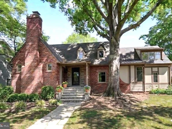 7605 Maple Ave, Chevy Chase, MD 20815