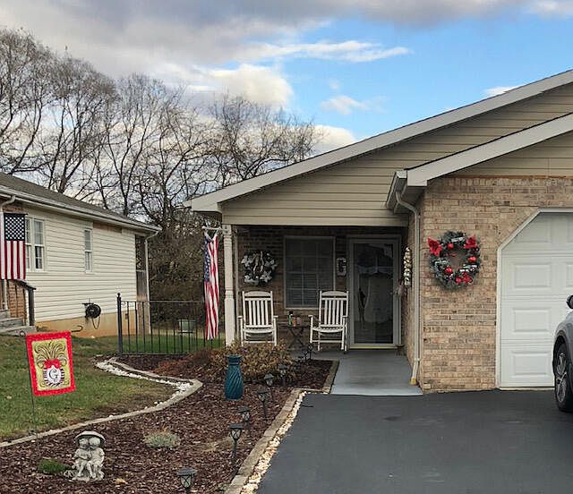 1st image of 855 Cobblestone Pl #855