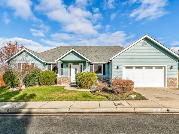 142 Whispering Dr, Grants Pass, OR 97527