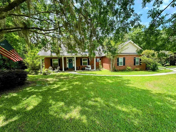 6393 Belgrand Dr, Tallahassee, FL 32312