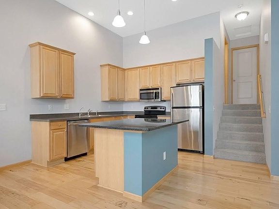 4th image of 2772 135th St W