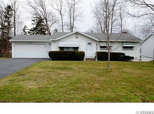 1032 Rumson Rd, Rochester, NY 14616