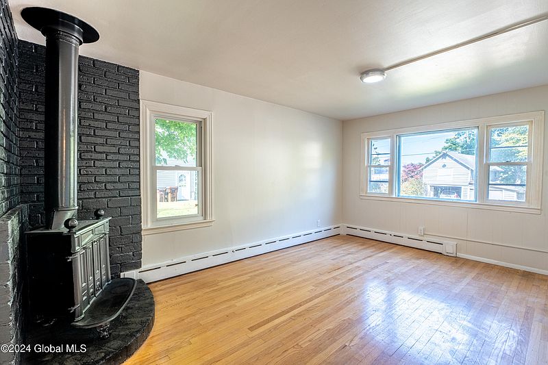5th image of 100 Severson Avenue