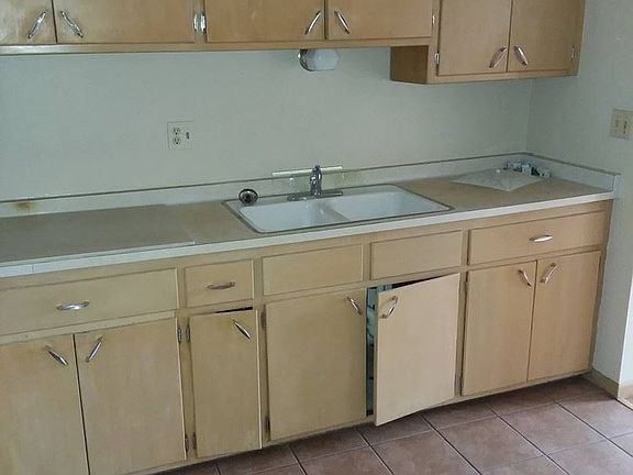 4th image of 7711 W Hampton Ave APT 2
