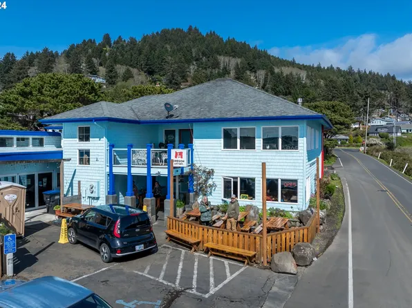 125 Ocean View Dr Unit A, Yachats, OR 97498
