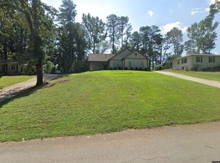 4466 Casco Way NW, Lilburn, GA 30047