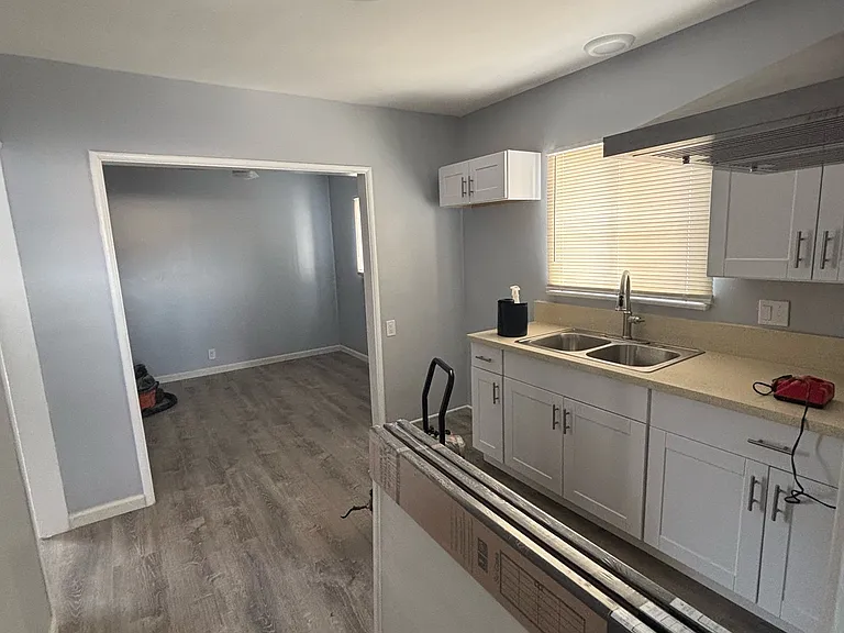 2618 Seaman Ave #2618 — Photo 7