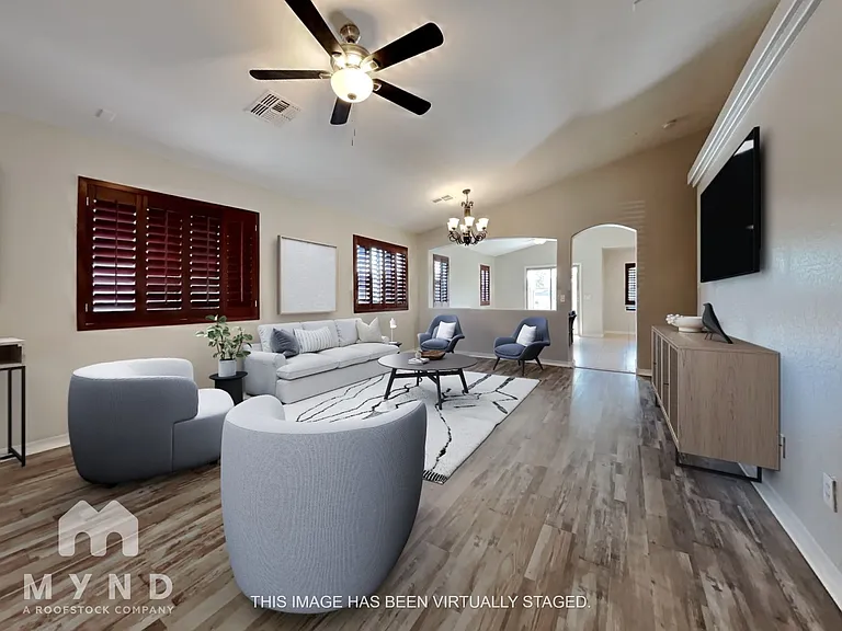 11143 W Mariposa Dr — Photo 1