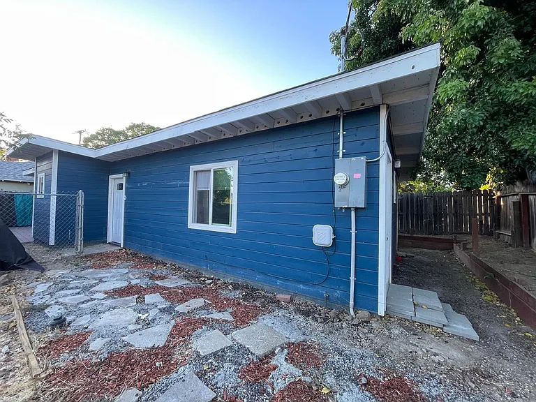199 Bart Ave #A — Photo 11