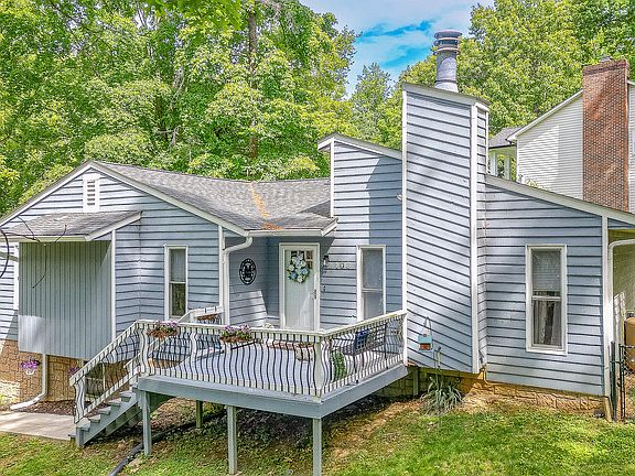 3rd image of 103 Silkwood Ct