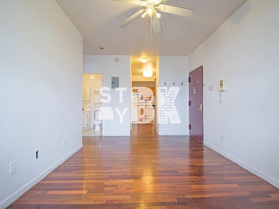 3rd image of 51 Clifton Pl #A4a