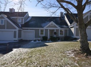 48 Legend Hill Rd #48, Madison, CT 06443