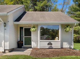 15 Cobble Stone Cv, Pittsfield, MA 01201