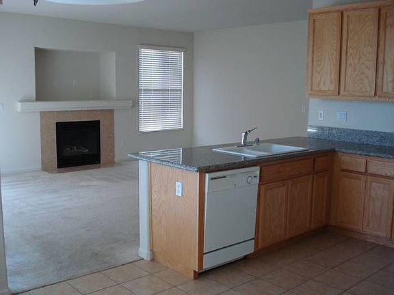 Family Room W/ Fireplace