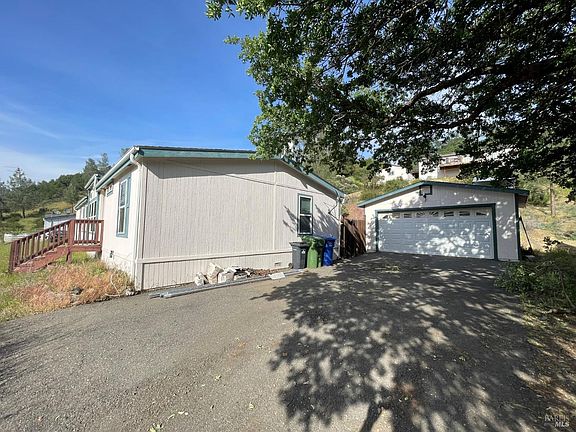 2nd image of 230 Lariat Street