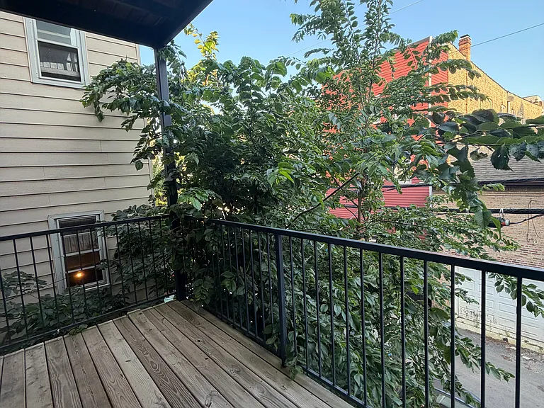 2553 W Cortez St #2R — Photo 11