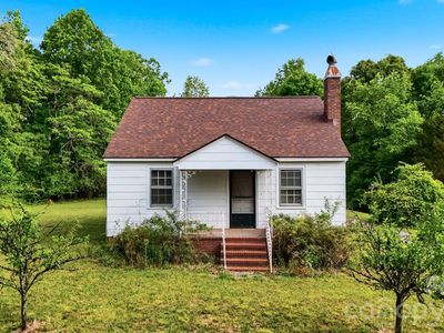 2711 8th Ave SE, Hickory, NC, 28602