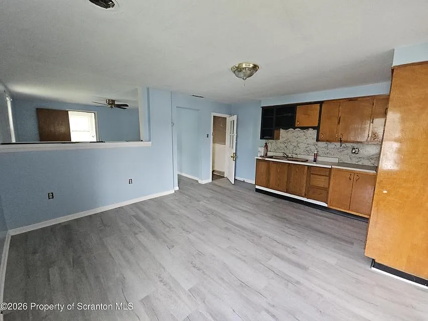 1 bed, 741 sqft, $1,050 — Photo 4