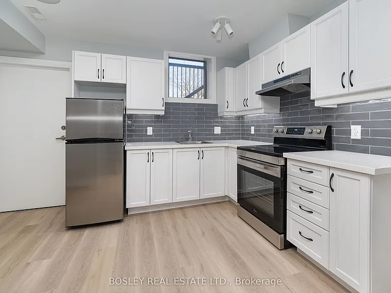581 Old Weston Rd #BASEMENT — Photo 3