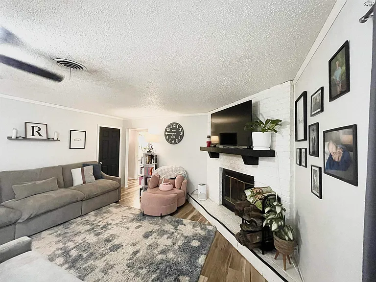 4608 Priscilla Ln — Photo 9