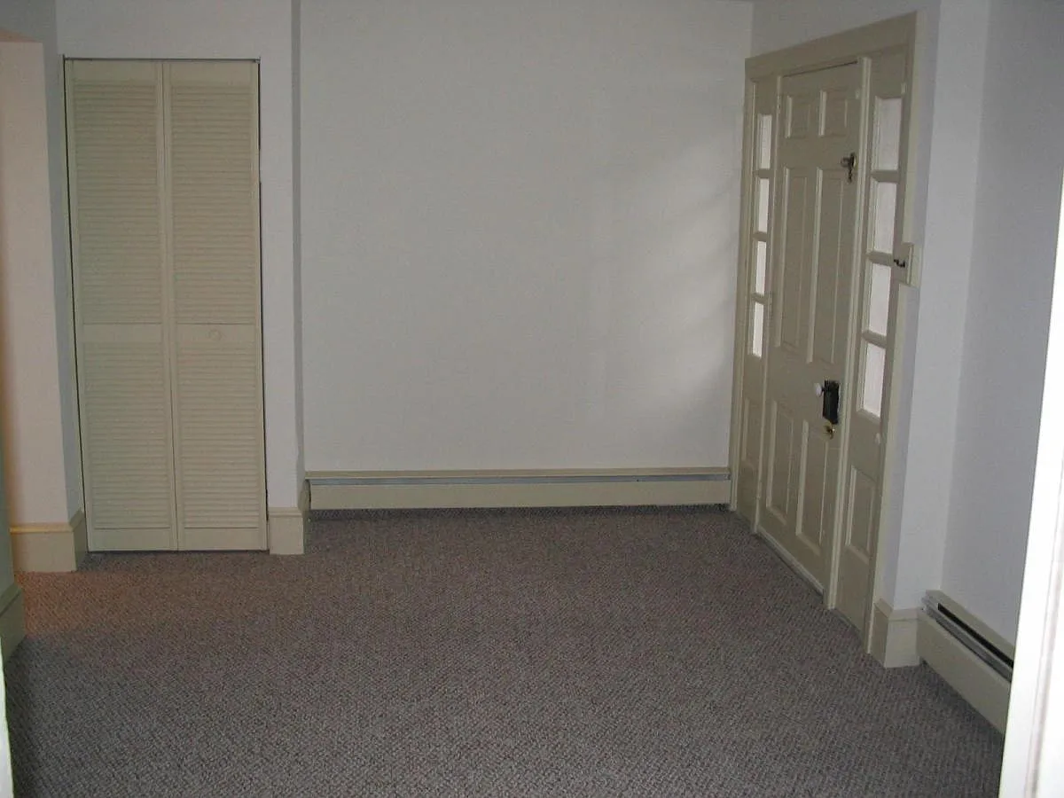 174 N Broad Street — Photo 2