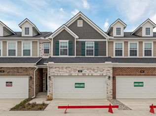 803 Balmoral Ln, Troy, MI 48085