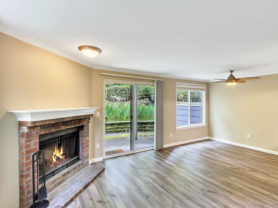 1st image of 10026 NE 127th Pl APT D116