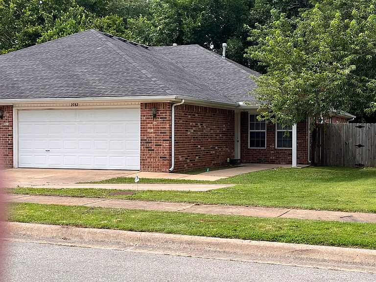 2782 W Wildwood Dr — Photo 1