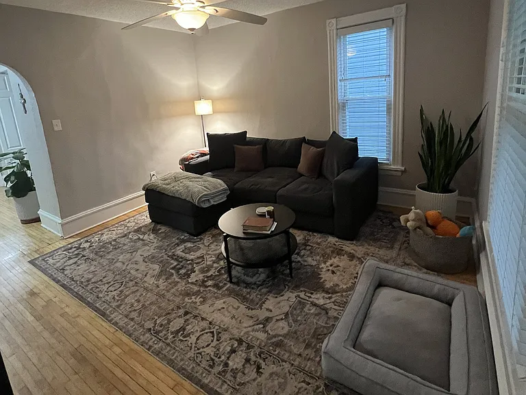 413 19th Ave NE #1 — Photo 4