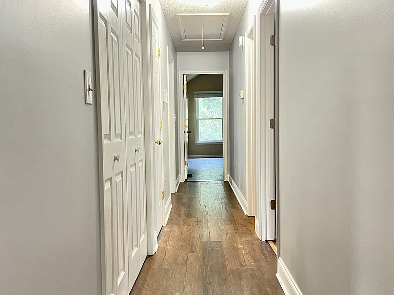 133 Lewis Ln — Photo 11