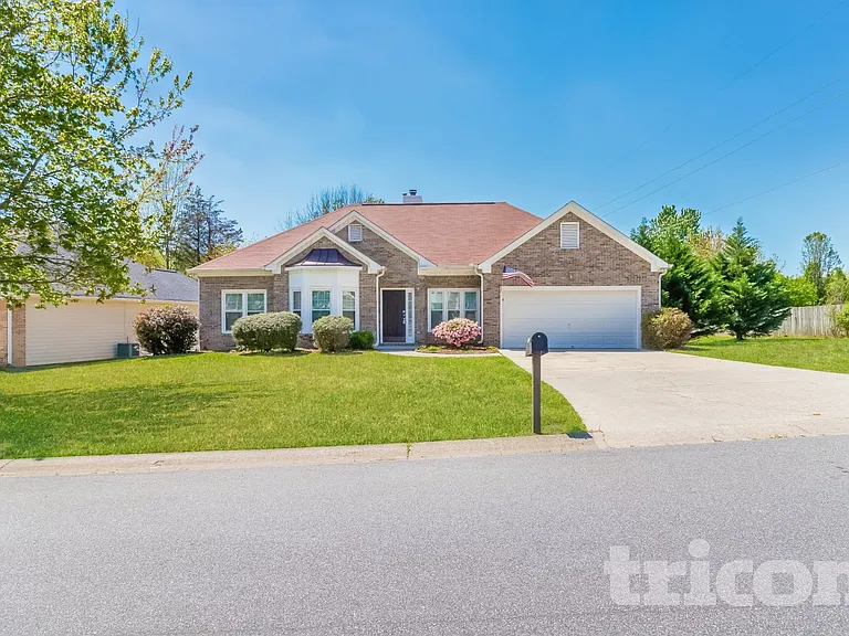 4740 Julian Way — Photo 1