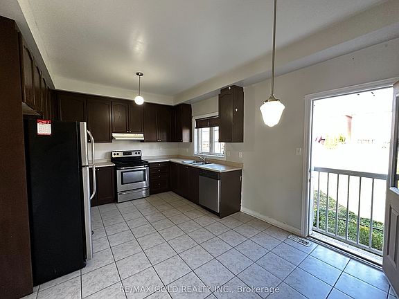 3rd image of 50 Arizona Dr