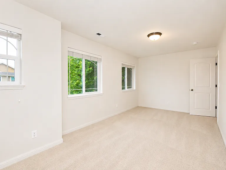Bedroom/ Office Upper floor 2