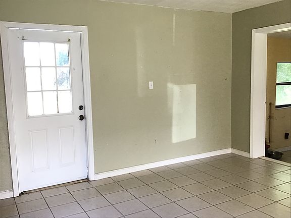 4th image of 11605 Judge Ave