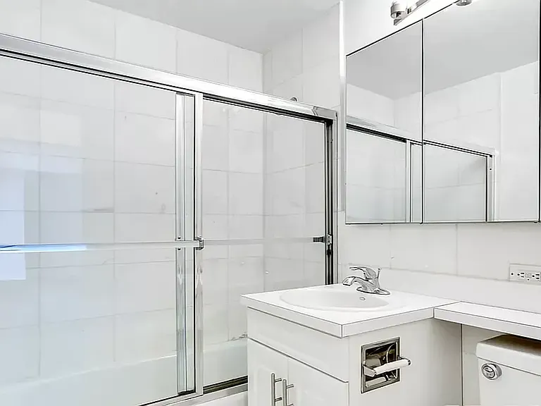 888 8th Ave #7S — Photo 4