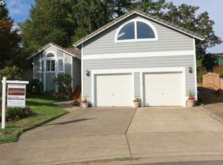 516 S 69th Pl, Springfield, OR 97478