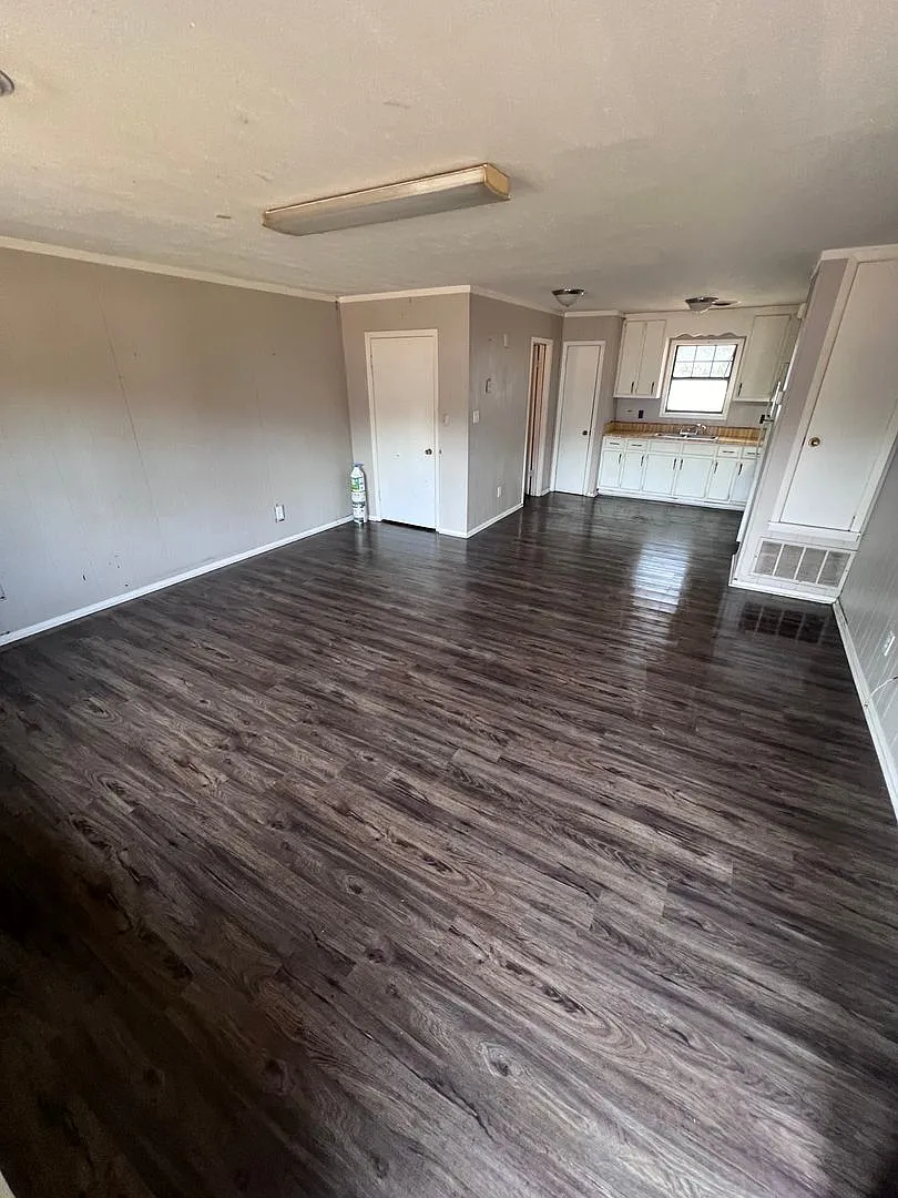 Stanley Cove Apartments — Photo 1