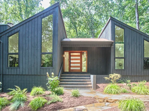 2551 Owens Ct, Chapel Hill, NC 27514
