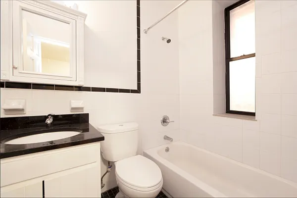 Rented by R New York | media 12