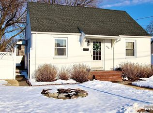 604 Elm Ave, Saddle Brook, NJ 07663