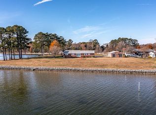 84 Ferry View Dr, Heathsville, VA 22473