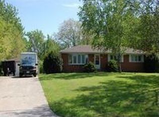 17W049 Bryn Mawr Ave, Bensenville, IL 60106