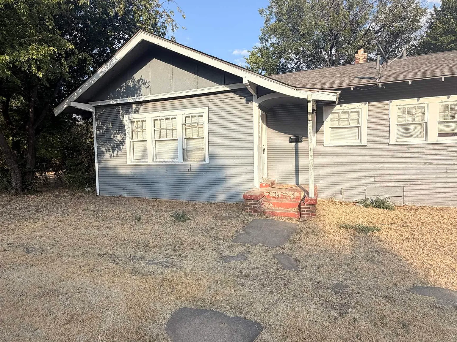 1 bed, 1.0 bath, 1835 sqft, $750 — Photo 1